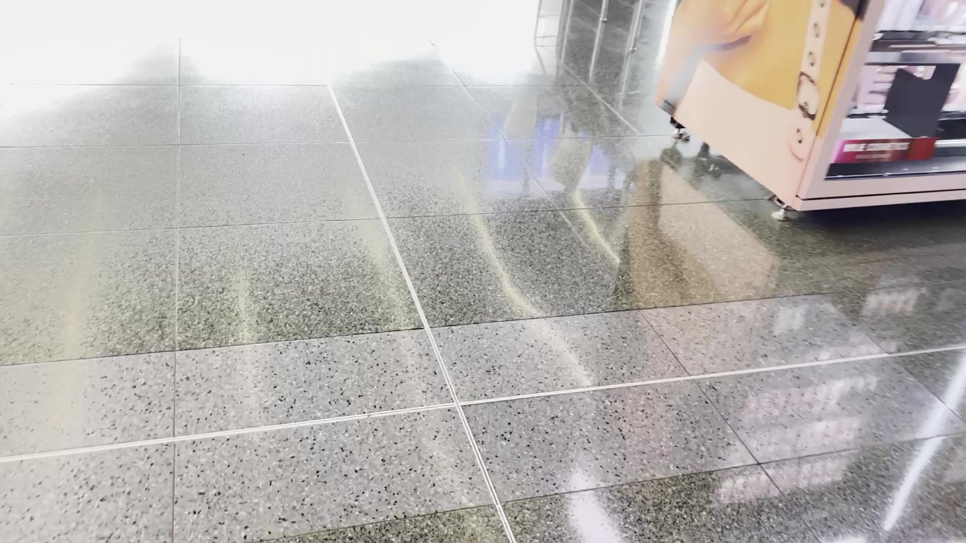 LV Mall